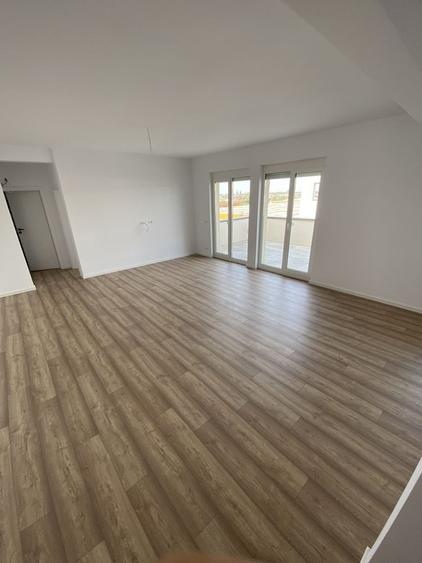Apartament cu 2 camere decomandat în Aradului