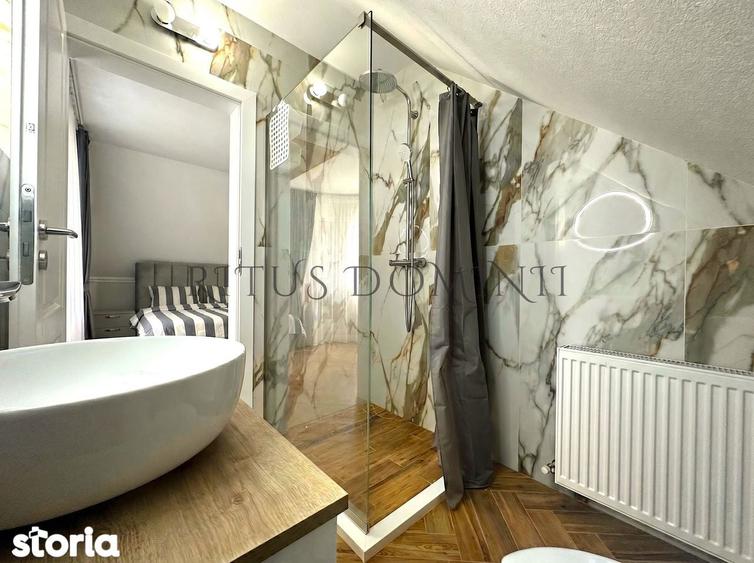 Casă cu 5 camere cu Teren 400 Mp în Sânmartin