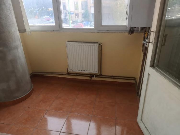 Apartament 3 camere decomandat, Centrul Civic - 8