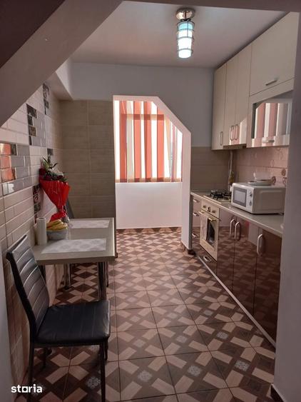 Apartament cu 2 camere decomandat în Malu Roșu