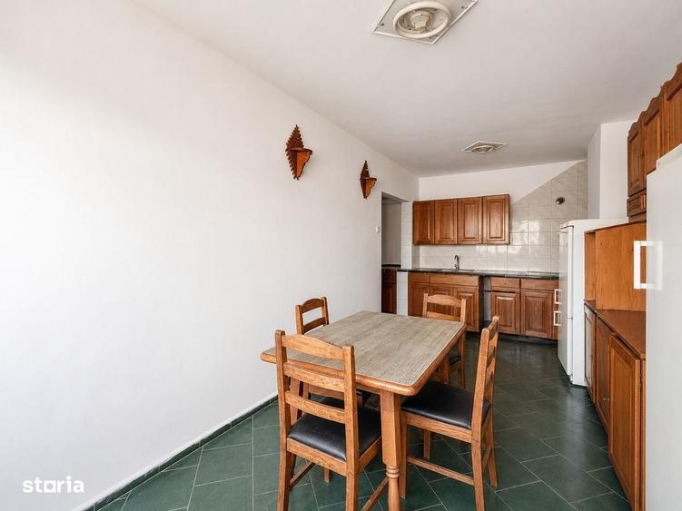 Apartament cu 3 camere în Gorjului