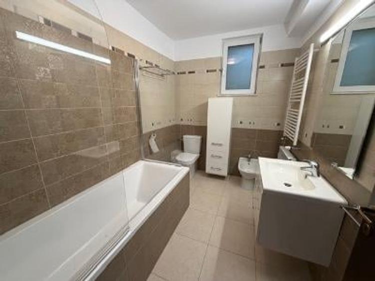 Casă individuală cu 4 camere cu Canalizare în Turda