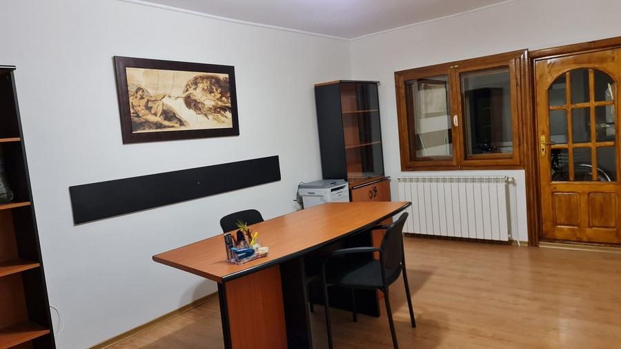 Apartament cu 3 camere decomandat în Brăilei