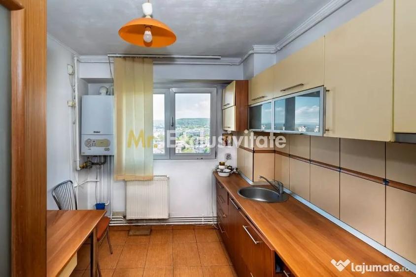 Apartament cu 3 camere decomandat în Ultracentral
