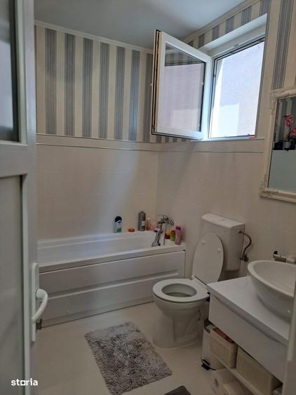 Apartament cu 3 camere în Decebal