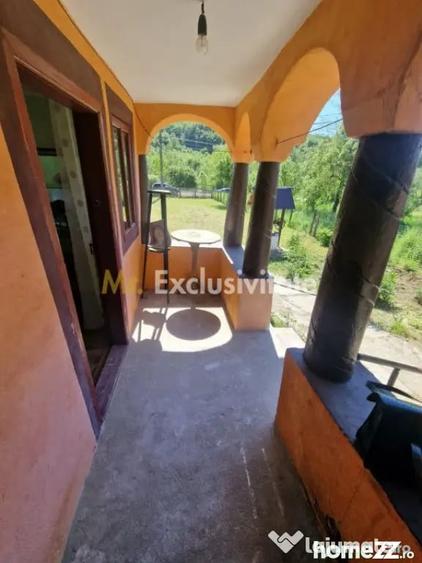 Casă cu 2 camere cu Teren 1150 Mp în Boțești