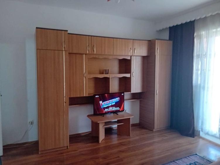 Garsonieră decomandată în Exterior Vest