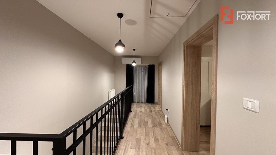 Duplex cu 4 camere cu Teren 351 Mp în Moșnița Veche