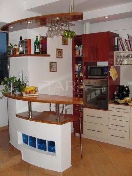 Apartament cu 4 camere decomandat, mobilat în Zorilor