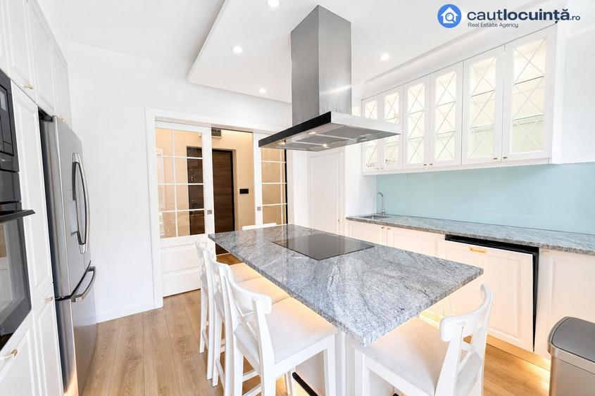 Apartament cu 4 camere decomandat, mobilat în Băneasa