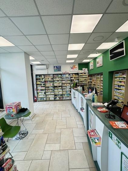 Spațiu comercial, de 85 mp, în Central