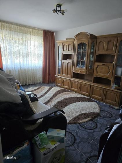 Apartament cu 2 camere decomandat în Cornitoiu