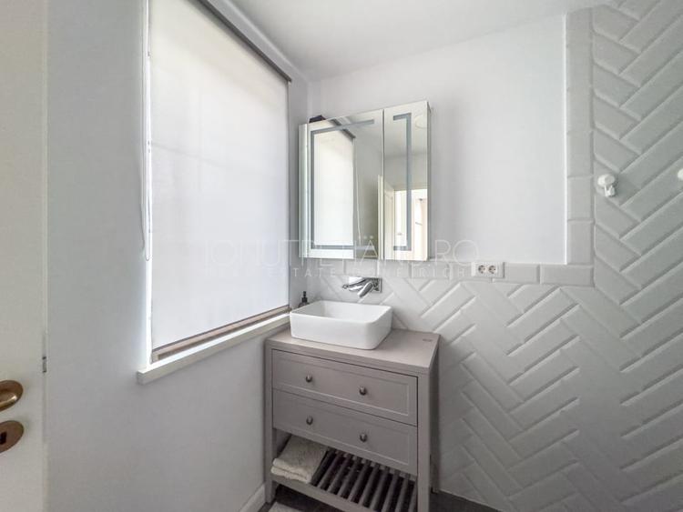 Duplex cu 4 camere cu Canalizare în Otopeni