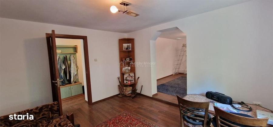 Casă cu 4 camere în Marginea