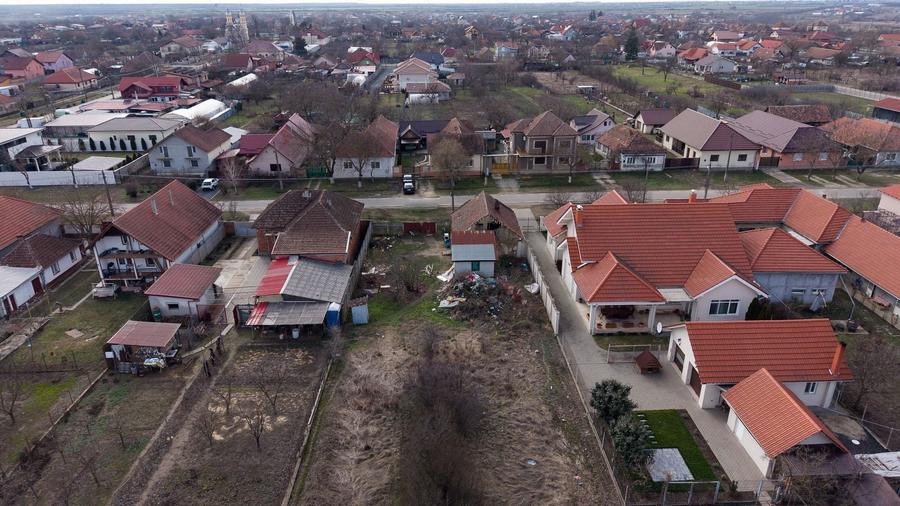 Teren Construcții intravilan de 1439 mp, în Urseni