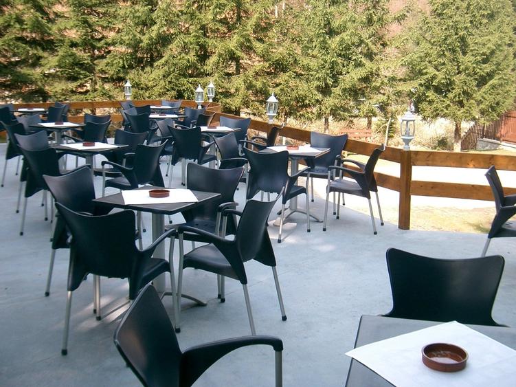Hotel/Pensiune, de 30 mp, în Est