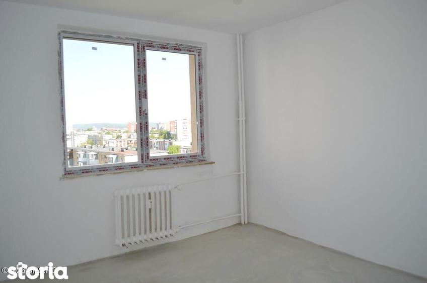 Apartament cu 3 camere în Războieni