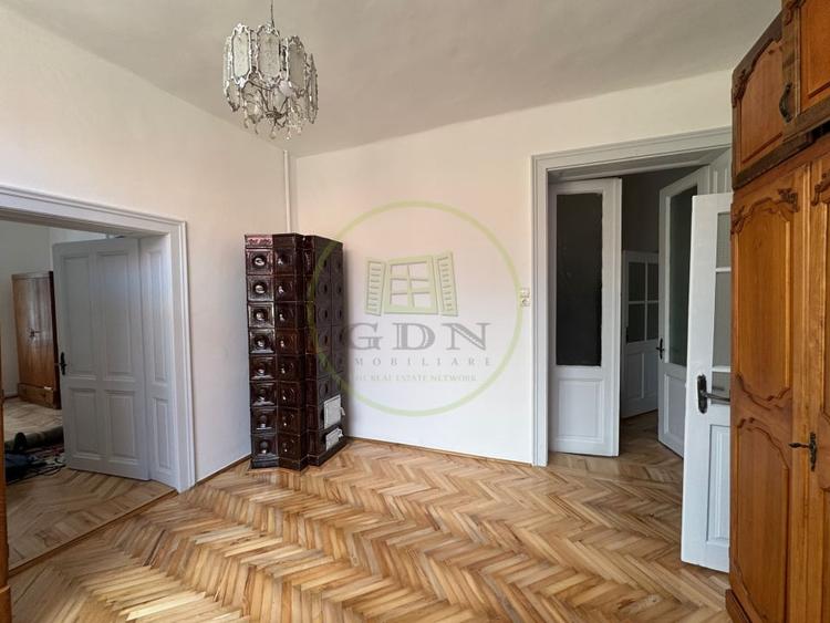 Casă individuală cu 4 camere cu Canalizare în Semicentral