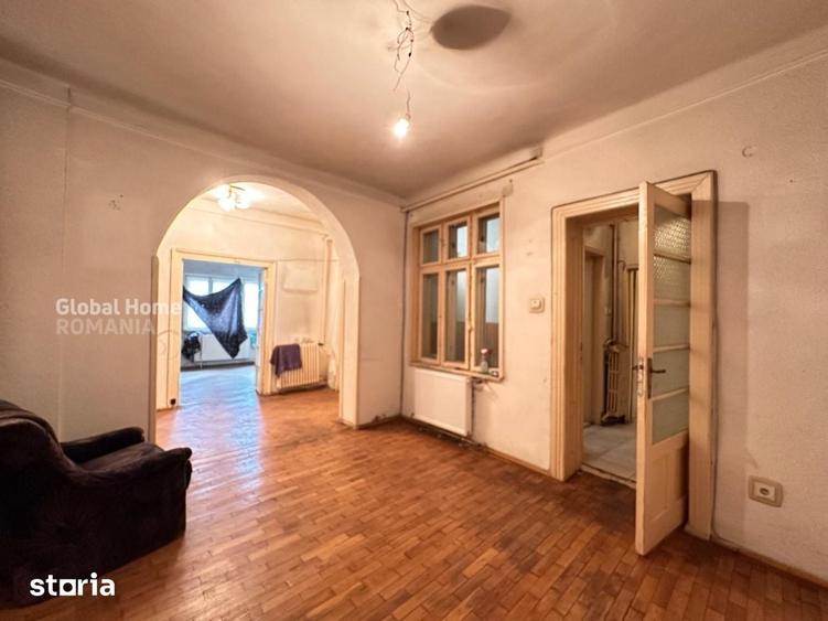 Casă cu 4 camere cu Teren 94 Mp în Centrul Civic
