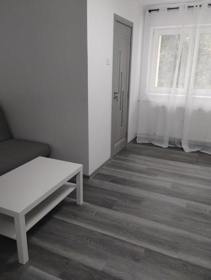 Garsonieră semidecomandată în Titan