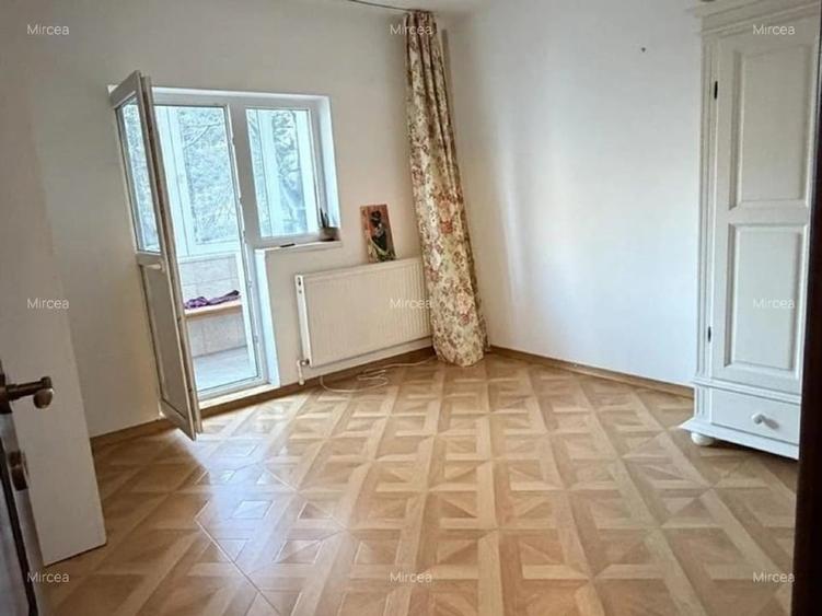Apartament cu 3 camere decomandat, mobilat în Obcini