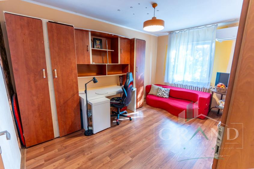 Apartament cu 3 camere semidecomandat, mobilat în Mănăștur