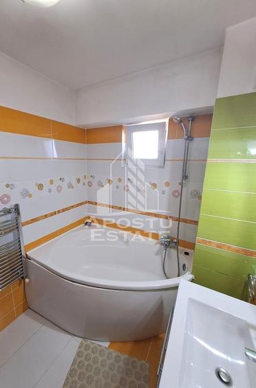 Apartament cu 3 camere decomandat, mobilat în Aradului