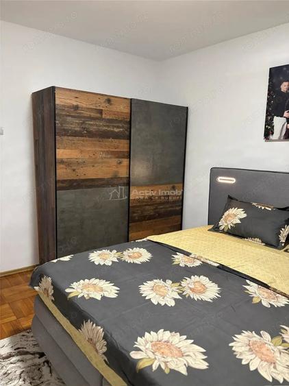 Apartament cu 3 camere decomandat în Fortuna