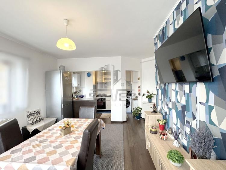 Apartament cu 3 camere semidecomandat, mobilat în Florești