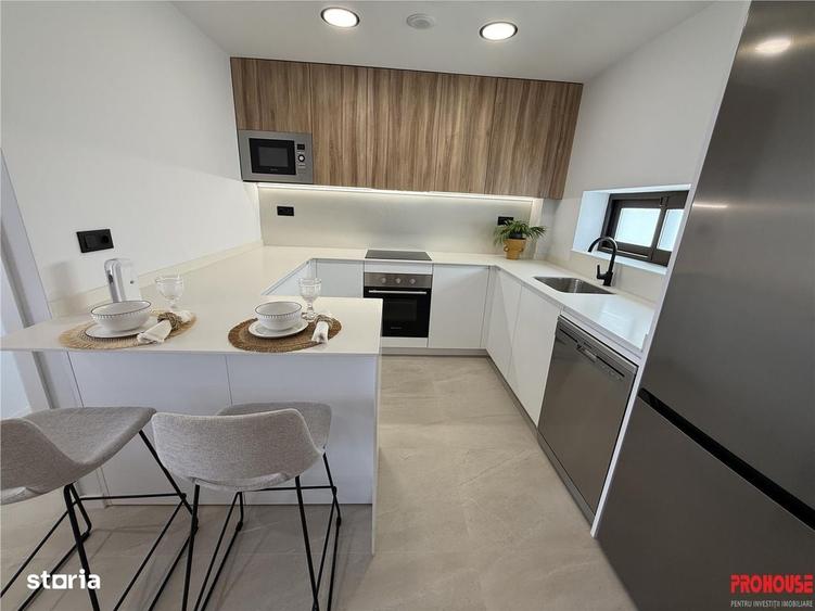 Apartament cu 4 camere în Beba Veche