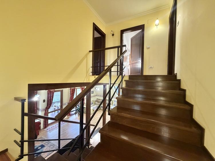 Casă individuală cu 4 camere cu Teren 1050 Mp în Sânmihaiu Român