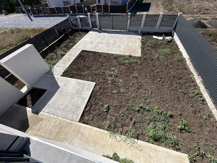 Casă individuală cu 4 camere cu Canalizare în Popas Păcurari