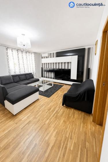 Casă cu 5 camere cu Teren 218 Mp în Tei