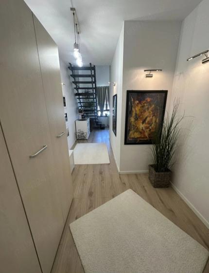 Apartament cu 4 camere decomandat în Plopilor