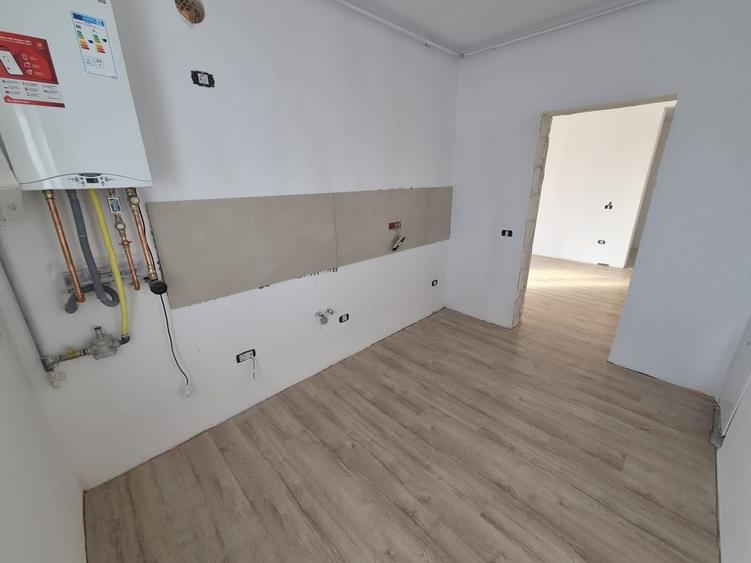 Apartament cu 2 camere decomandat în Giroc
