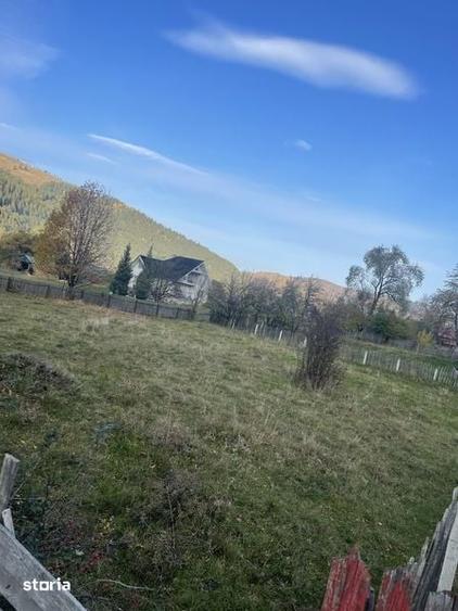 Teren de vanzare in Ceahlau - 1