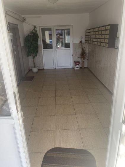 Apartament cu 2 camere decomandat în Exterior Vest