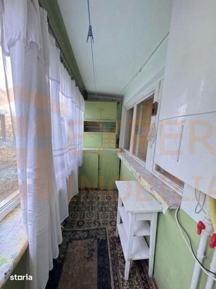 Apartament cu 2 camere semidecomandat în Far