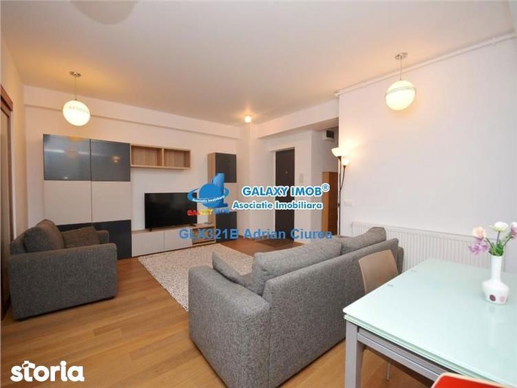 Apartament cu 3 camere semidecomandat, mobilat în Ștefan cel Mare