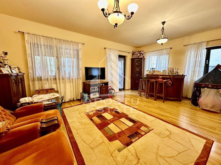Duplex cu 4 camere cu Canalizare în Giroc