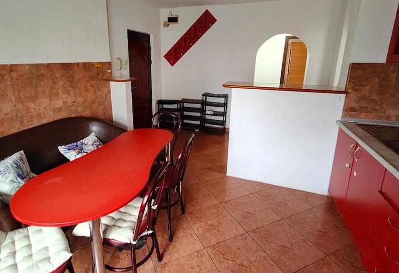 Apartament cu 3 camere decomandat în Unirii