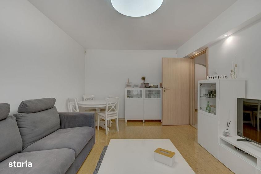 Apartament cu 4 camere decomandat în Berceni