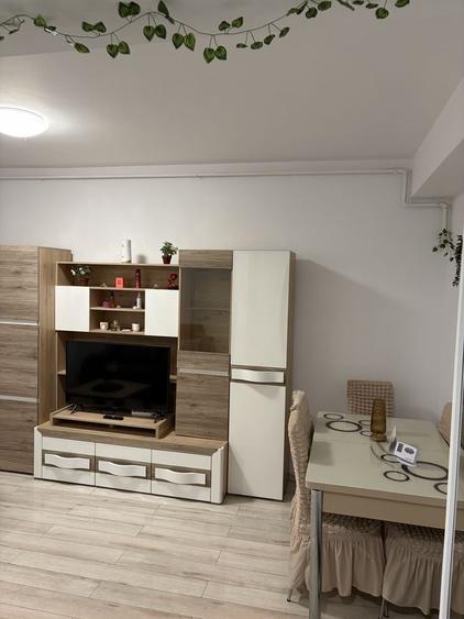 Apartament cu 2 camere decomandat în Militari