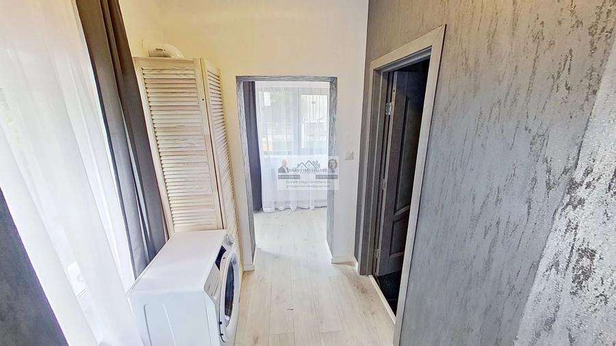 Casă individuală cu 2 camere cu Canalizare în Est