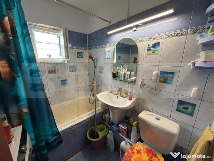 Apartament cu 3 camere decomandat în Peneș Curcanul
