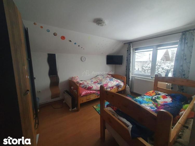 Casă cu 6 camere cu Teren 720 Mp în Bran
