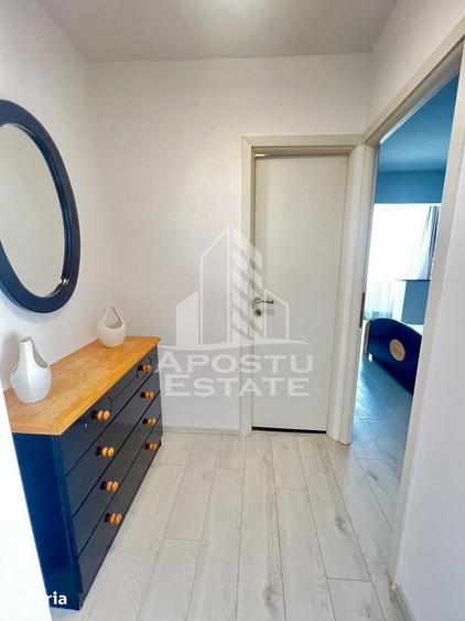 Apartament cu 3 camere, mobilat în Complex Studențesc