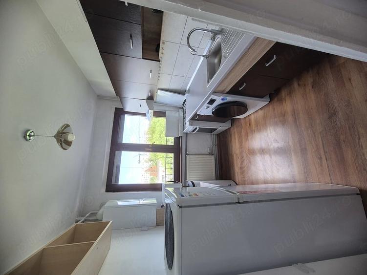 Apartament cu 2 camere decomandat în Titan