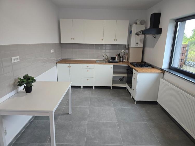 Casă cu 4 camere cu Teren 600 Mp în Copou