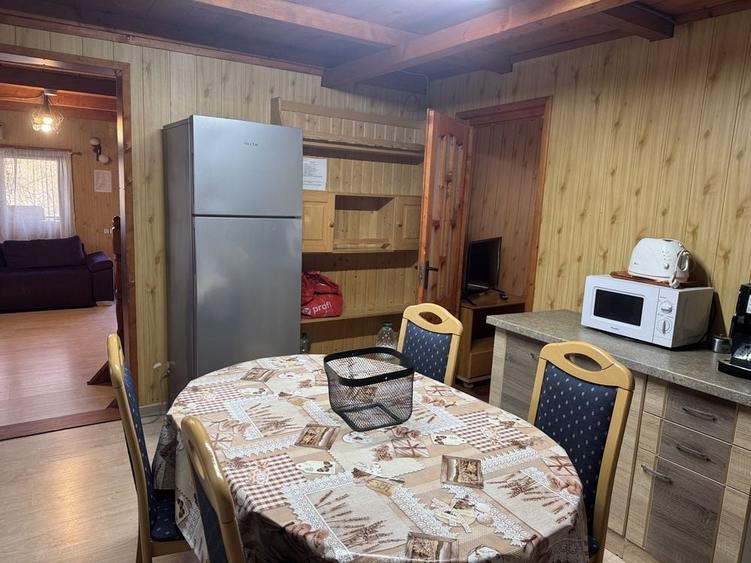 Casă cu 4 camere cu Teren 2500 Mp în Botei
